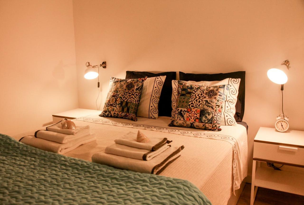 Villa Marques Near Tejo River Cruz Quebrada ภายนอก รูปภาพ